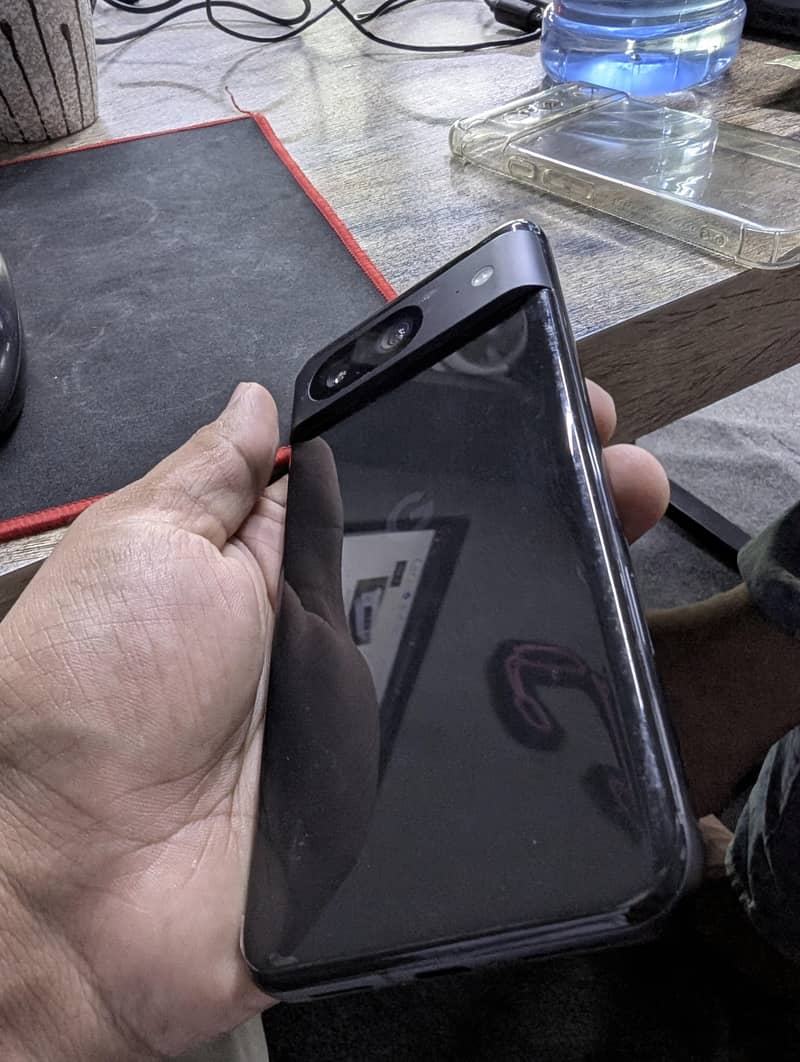 Google Pixel 8 5
