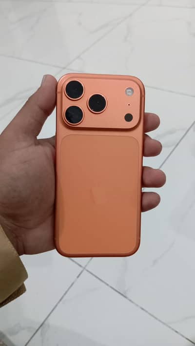 Apple iPhone 17 Pro jv