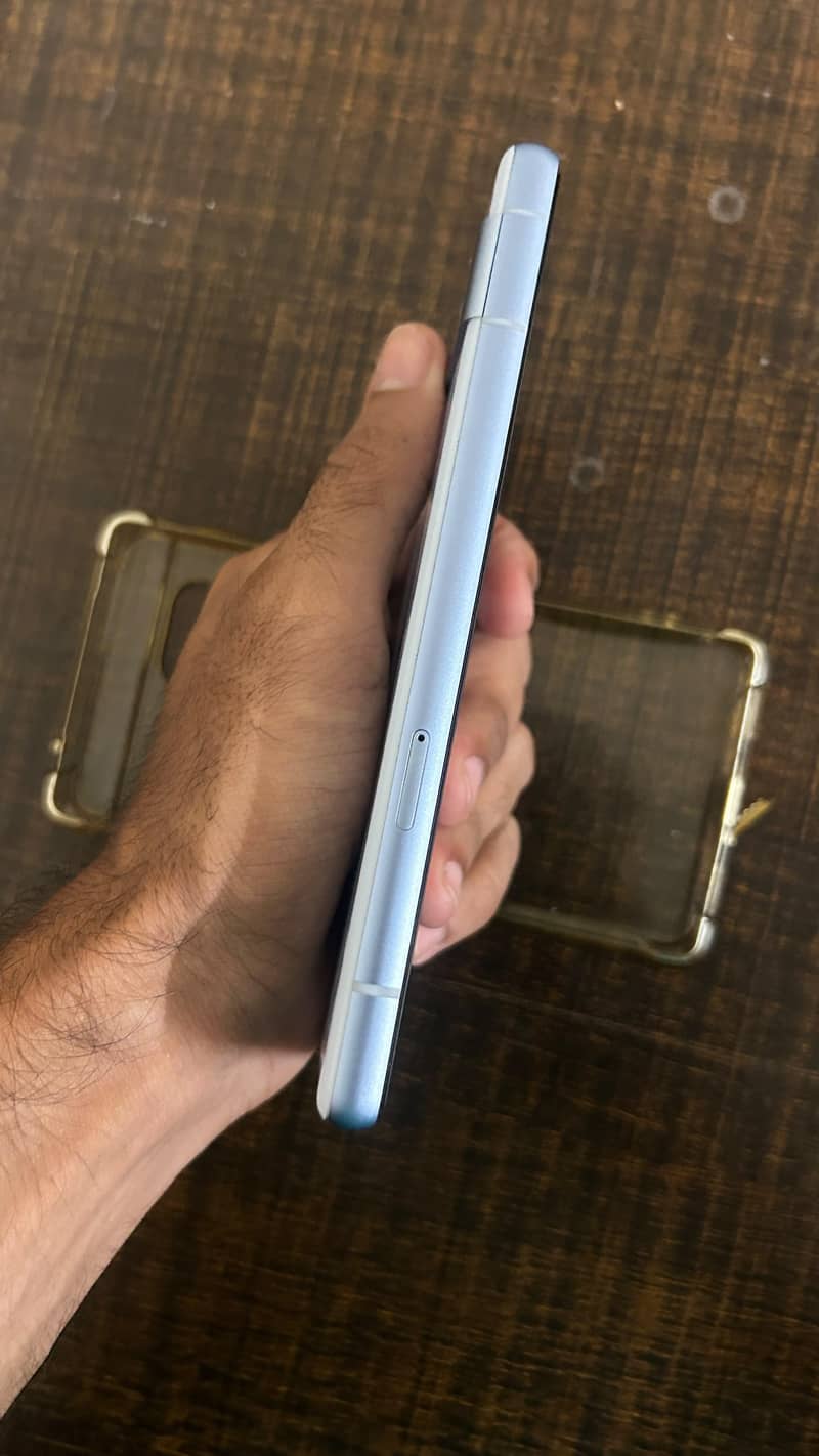 Google Pixel 7a 4