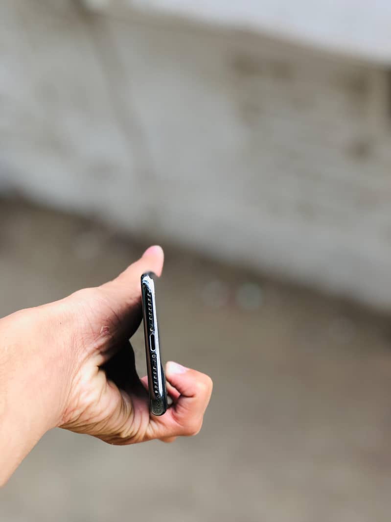 Apple iPhone X 2