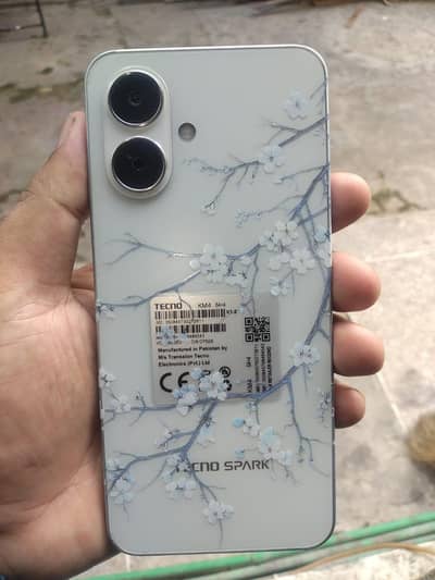 Spark go 2 4/64 gb