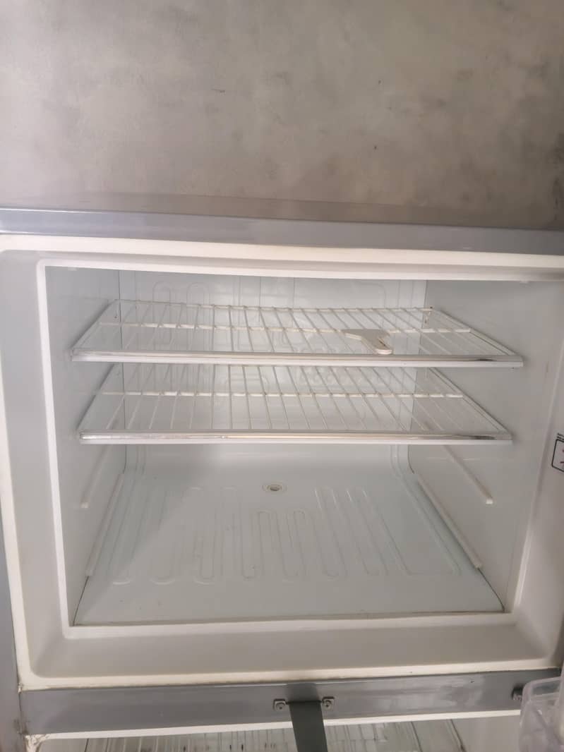 dawlance fridge 8