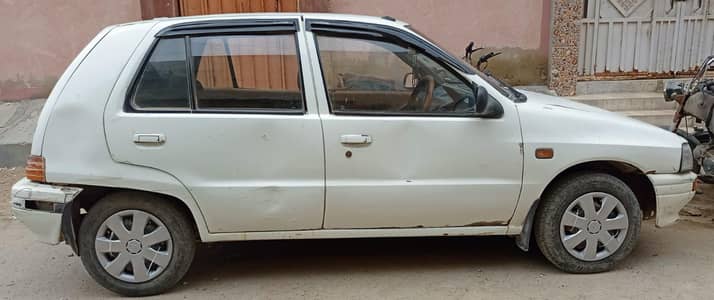 Anda Daihatsu Charade 03132023695