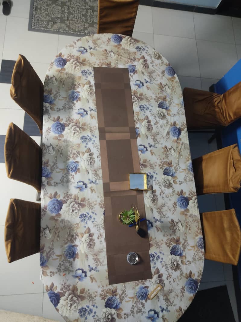 Dining Table (8 Seaters) 0