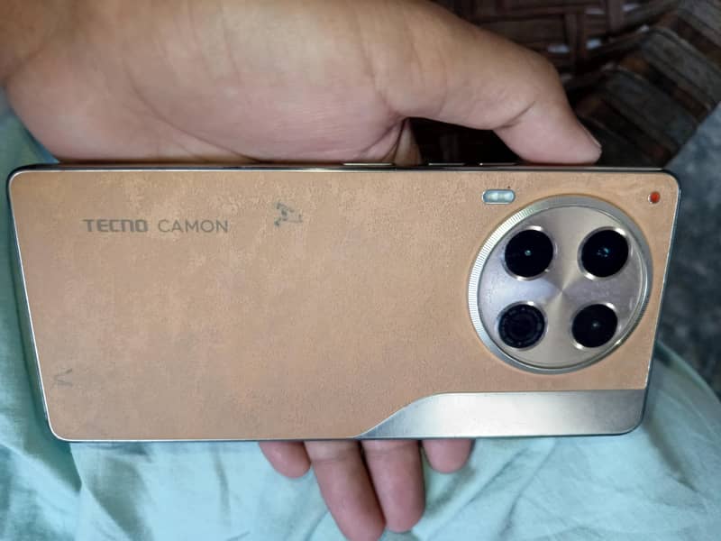 Tecno Camon 30 1