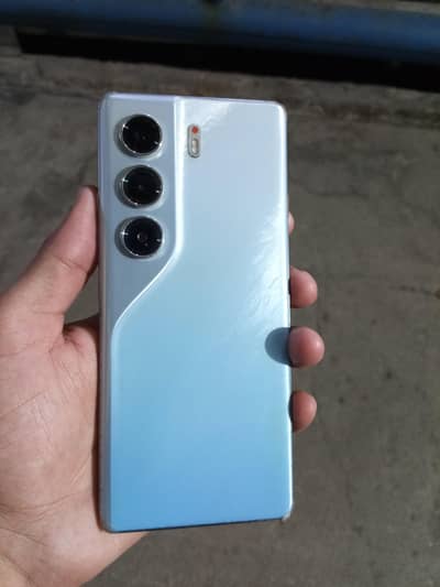 Tecno CAMON 40 Pro