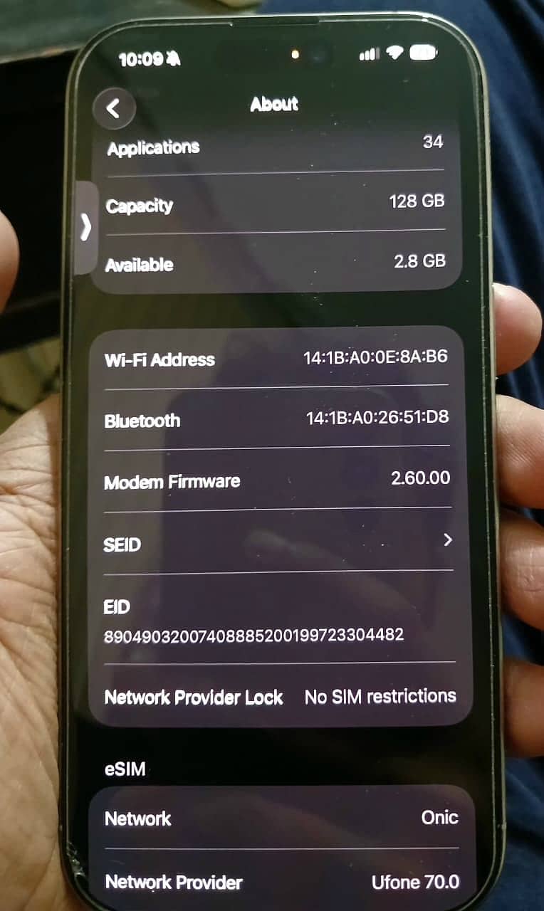 Apple iPhone 16 Pro 4