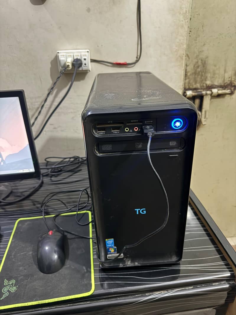 Custom Sleeper Gaming Setup 0