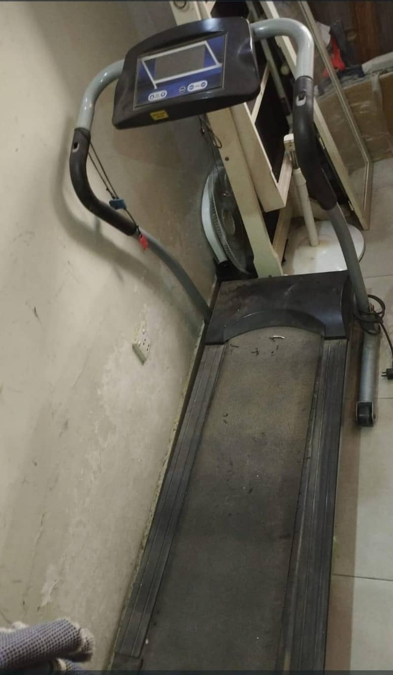 TREADMILL (jogging machine) 1