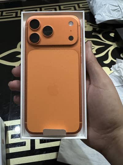 Apple iPhone 17 Pro Max cosmic orange 256Gb 100% battery