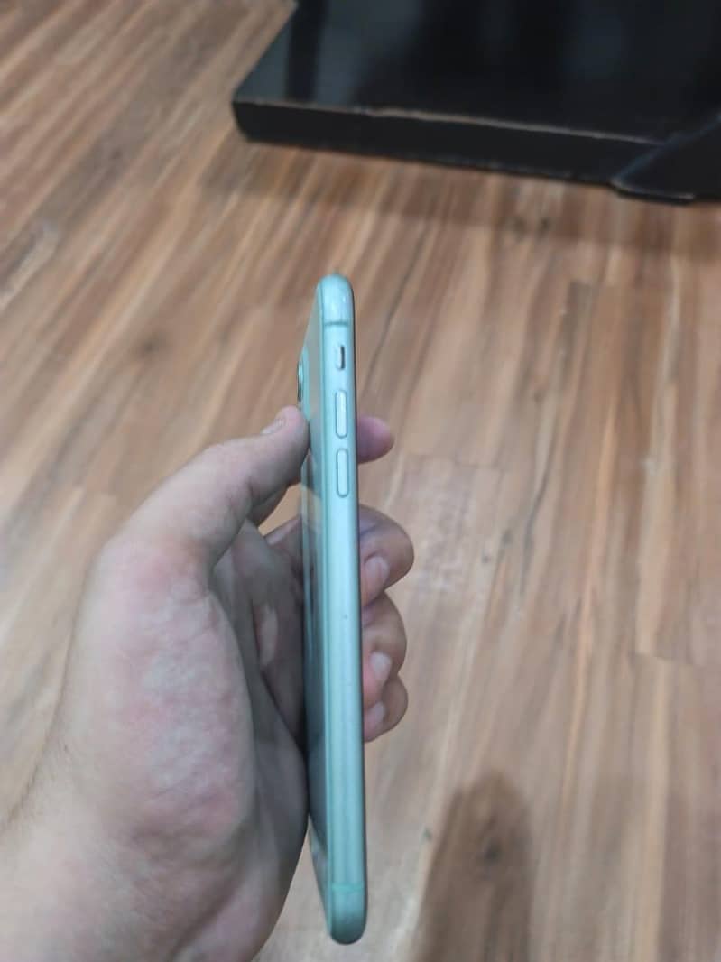 Apple iPhone 11 2