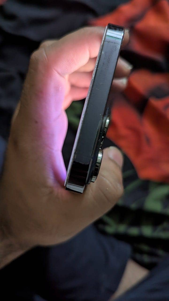 Apple iPhone 14 Pro Max 4