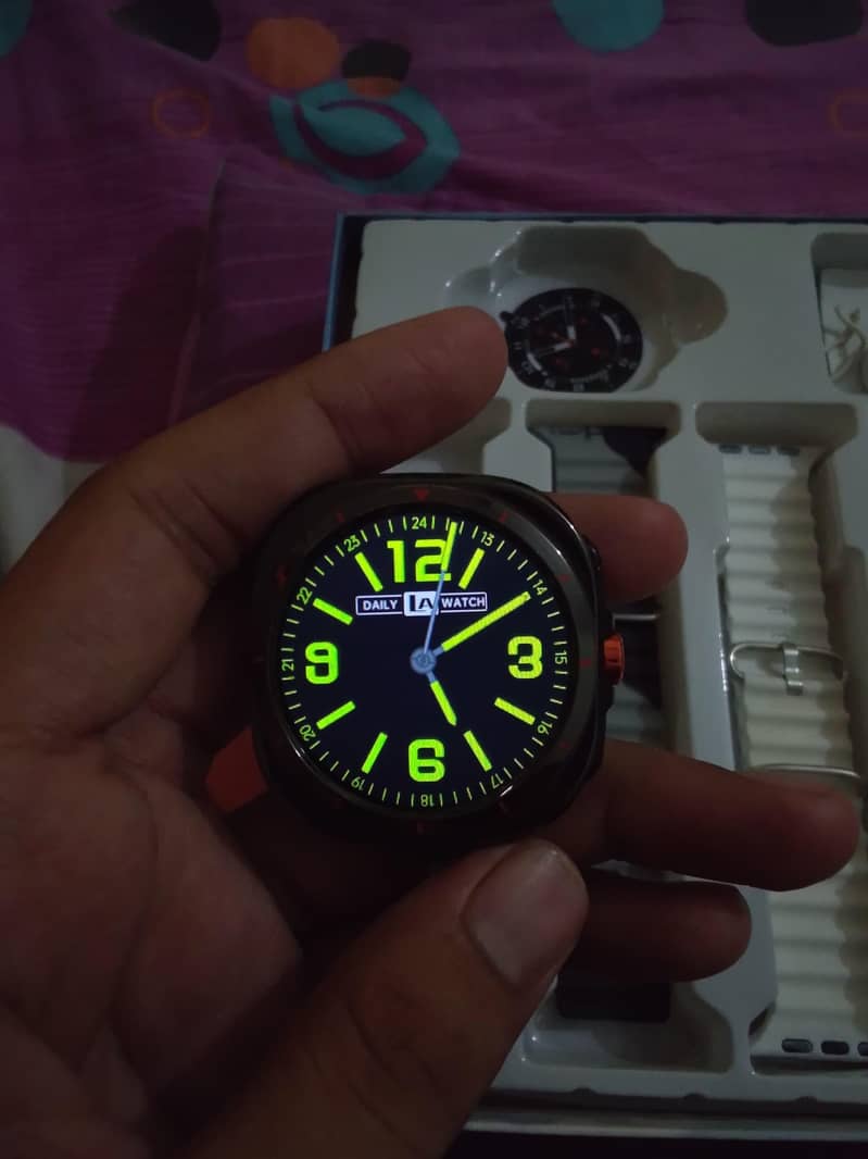 Smart watch 0