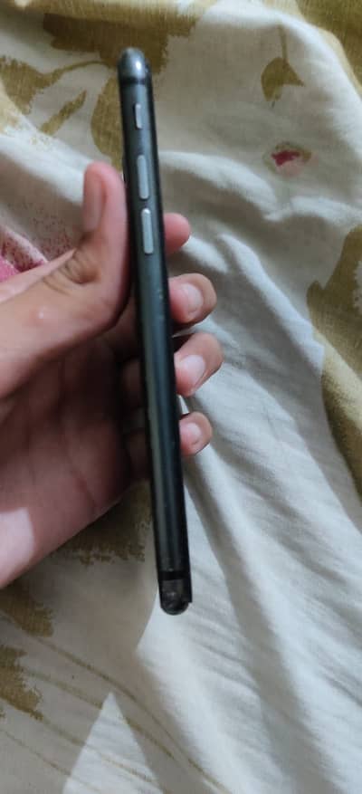 Apple iPhone 8,factory unlocked