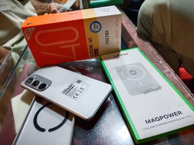 spark 40 pro plus 256 gb just 3 days used