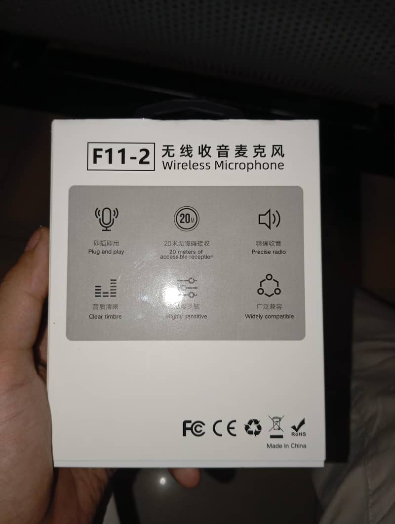 F11-2 wireless Microphone 4
