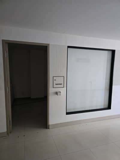 Parsa Tower sami furnished office for rent 1681sqft in shahar e Faisal