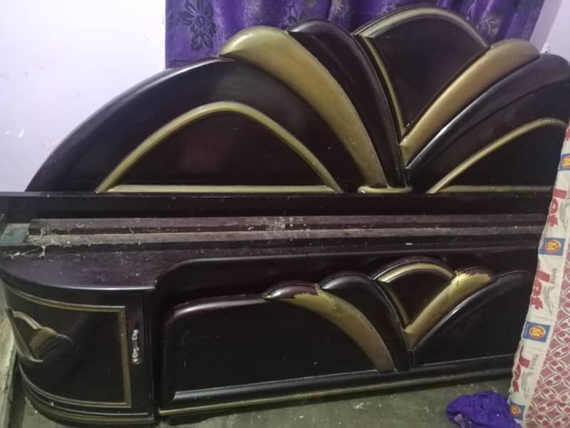 Deco bed with mirror 3