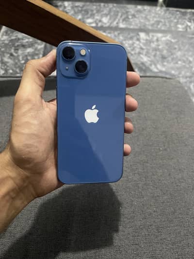Apple iPhone 13