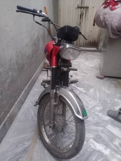 urgent sale CD 70 model 1999