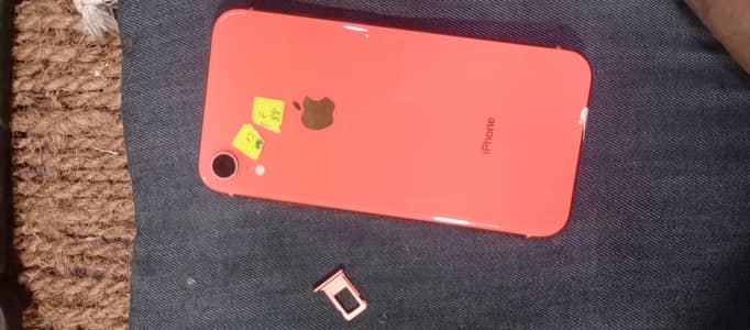 Iphone Xr back casing like a new