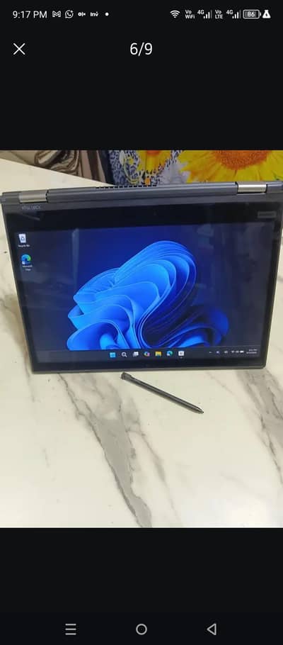 Lenovo ThinkPad X380 Yoga (2-in-1 Convertible) —