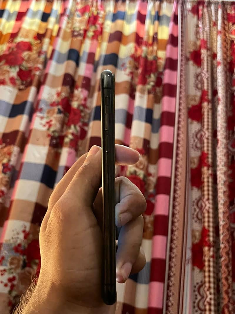 iphone XS 1