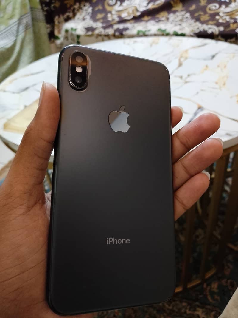 IPhone XS Max 1