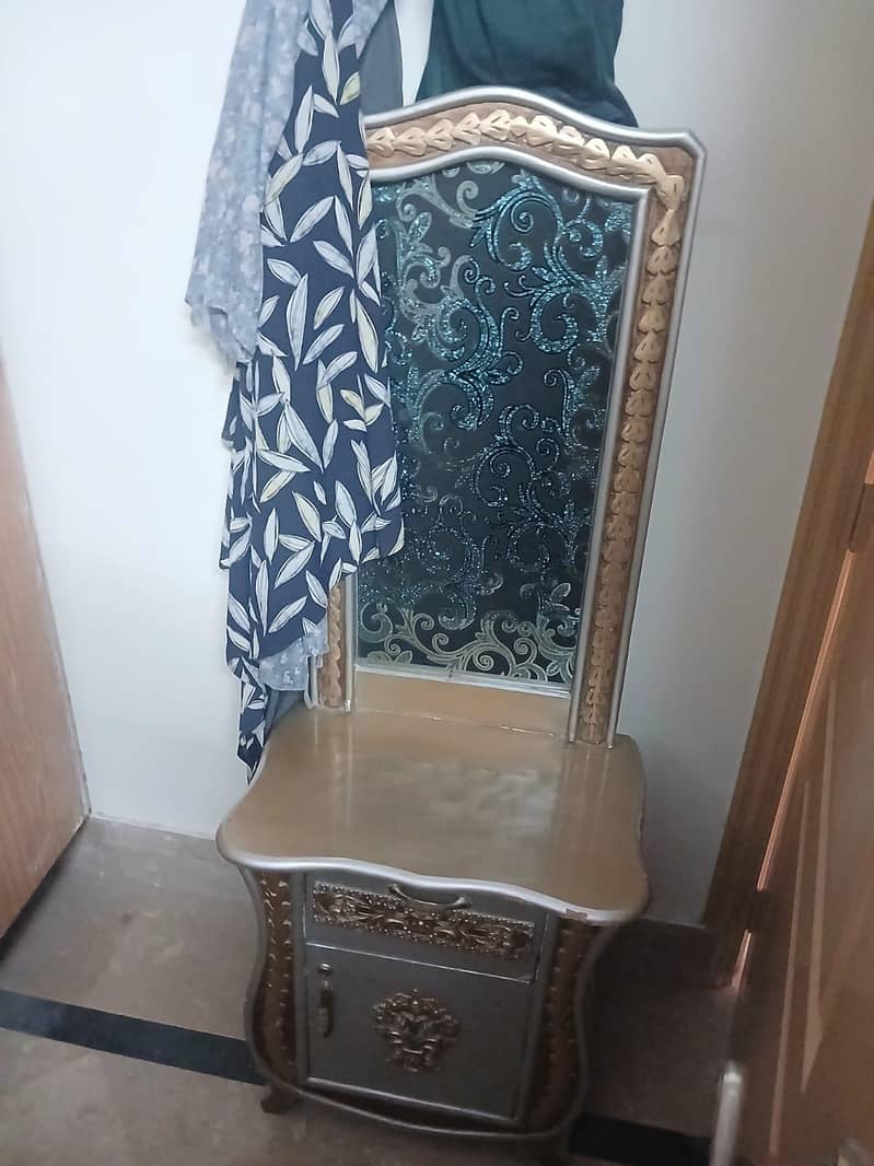 bed, dressing table and sofa 2