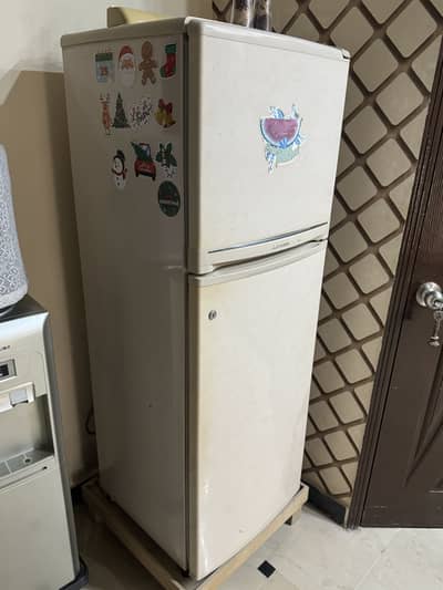 MITSUBISHI FRIDGE
