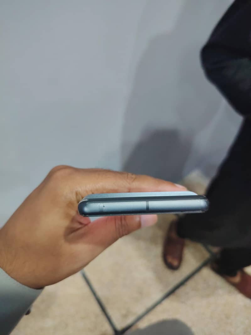 Google Pixel 7 4