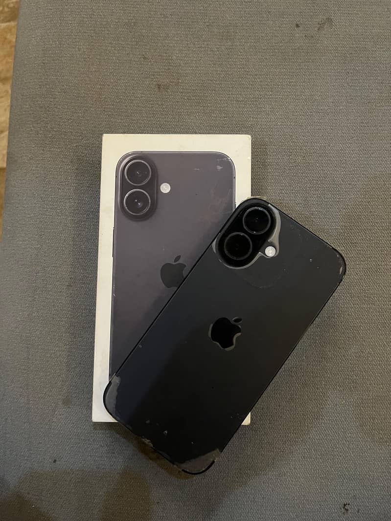 Apple iPhone 16 0