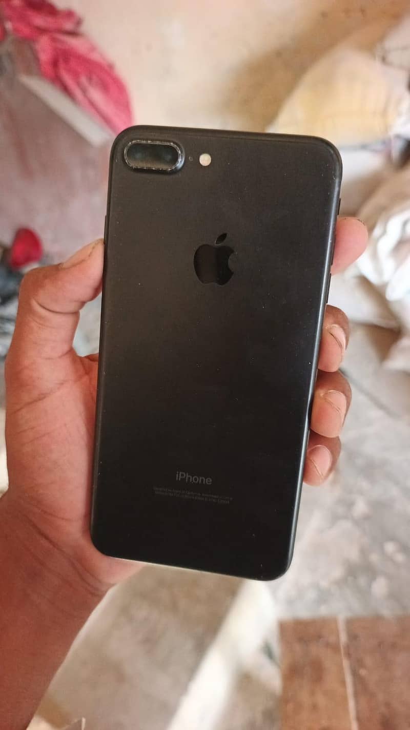 Apple iPhone 7 Plus 0