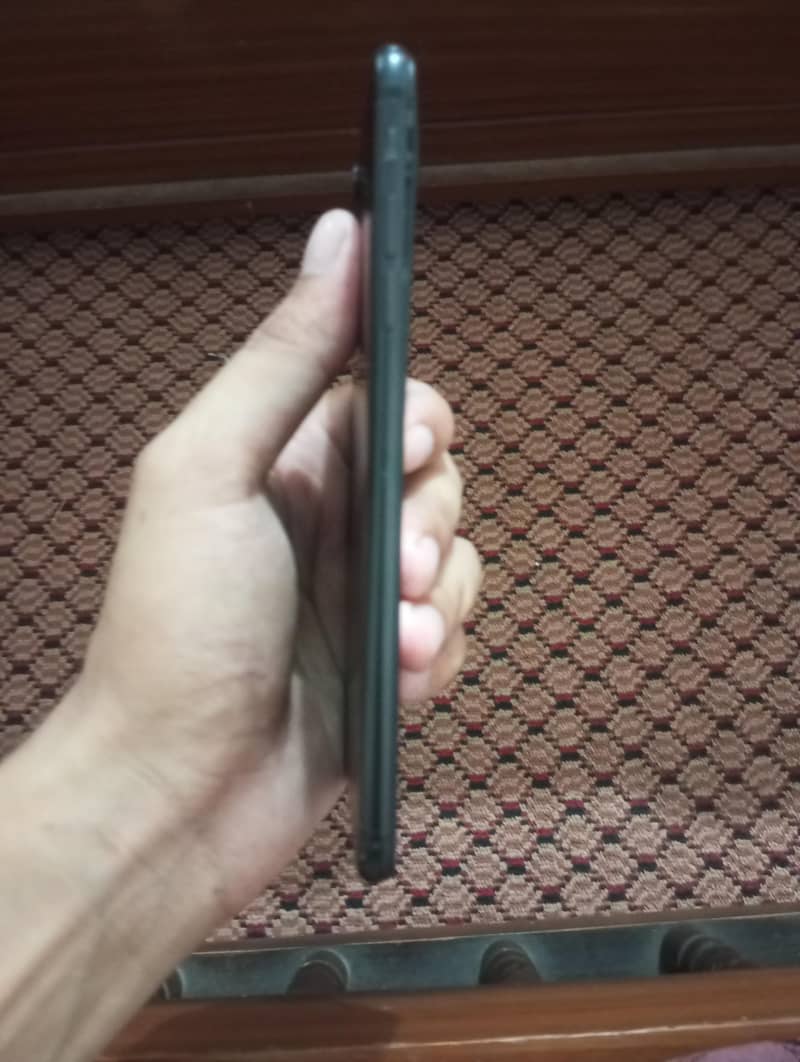 Apple iPhone 7 Plus 2