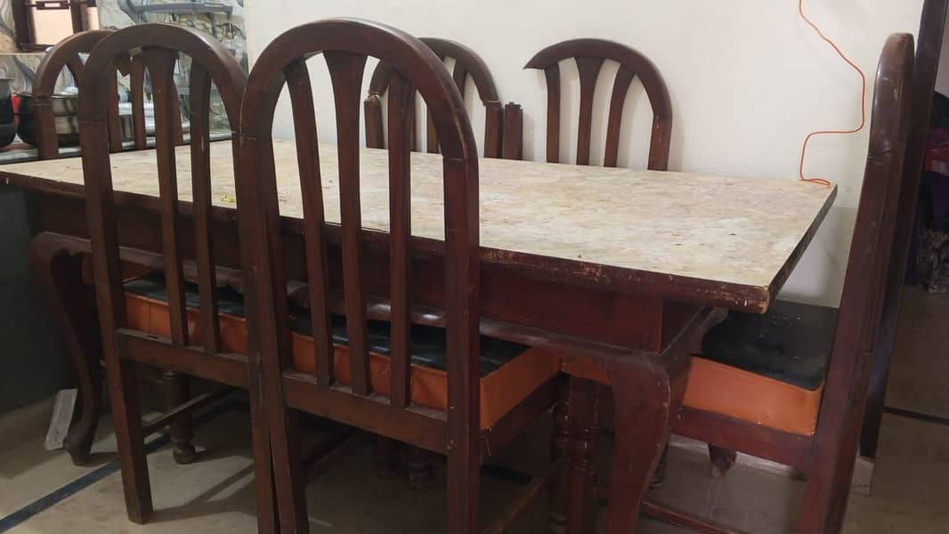 Dinning table 0