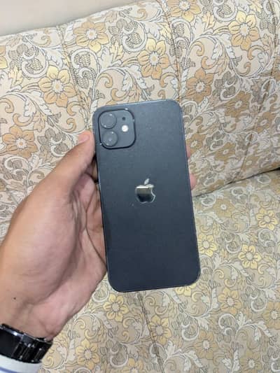Apple iPhone 12