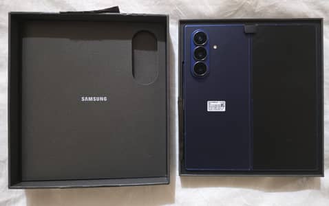 Brand New Genuine Samsung Galaxy Z Fold 7 Blue Shadow 512GB
