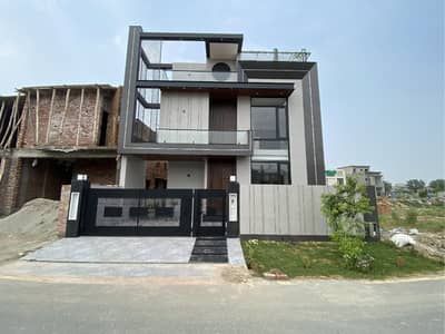 10 Marla House Modern Elevation Top Location Is Up For Sale In Lake City
