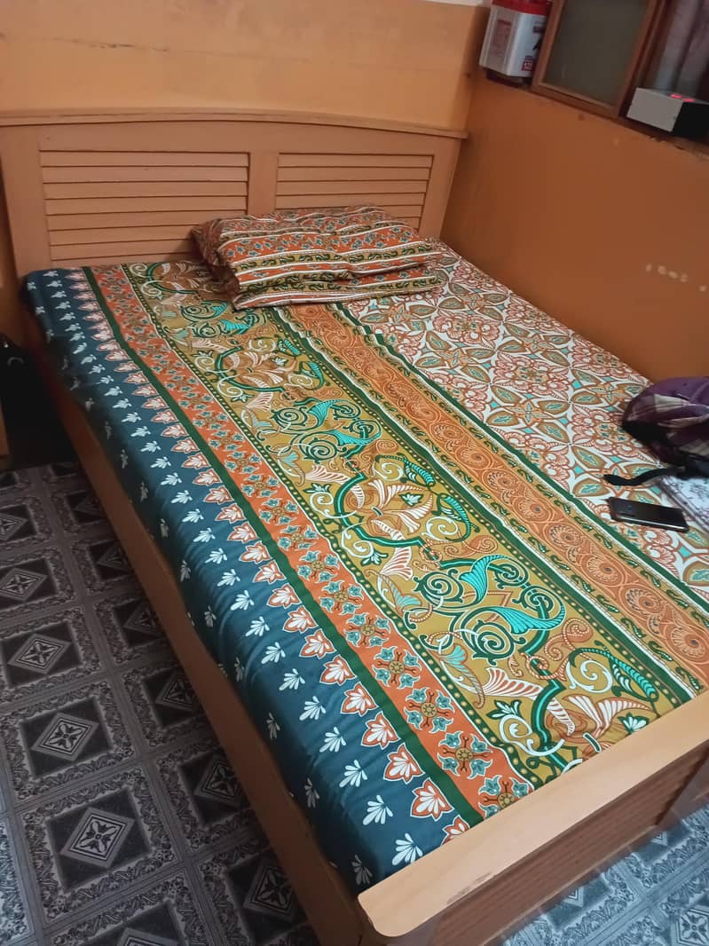 Bed, dressing and cuboard 2