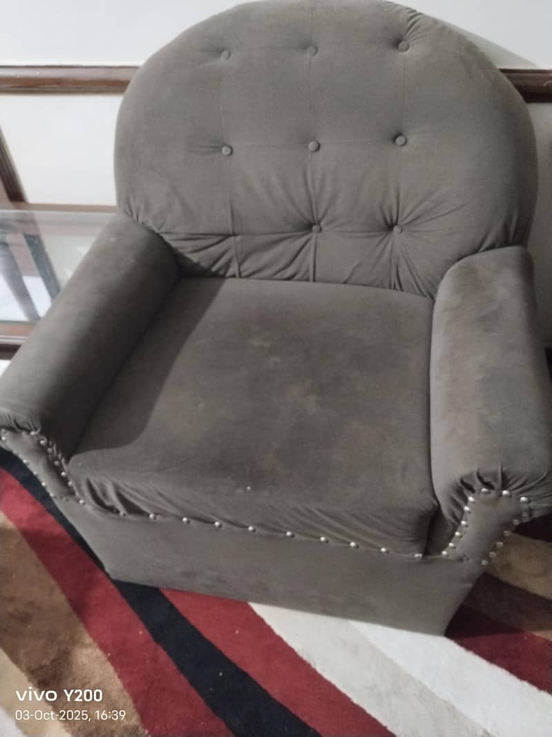 3,2,1 seater sofa set 8