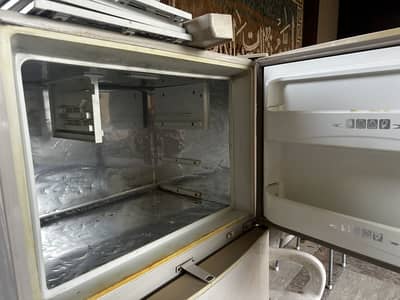 Dawlance Fridge (NOT Working)  Like Box with accessories