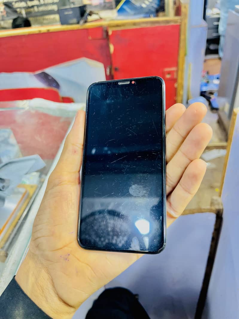Apple iPhone X 0