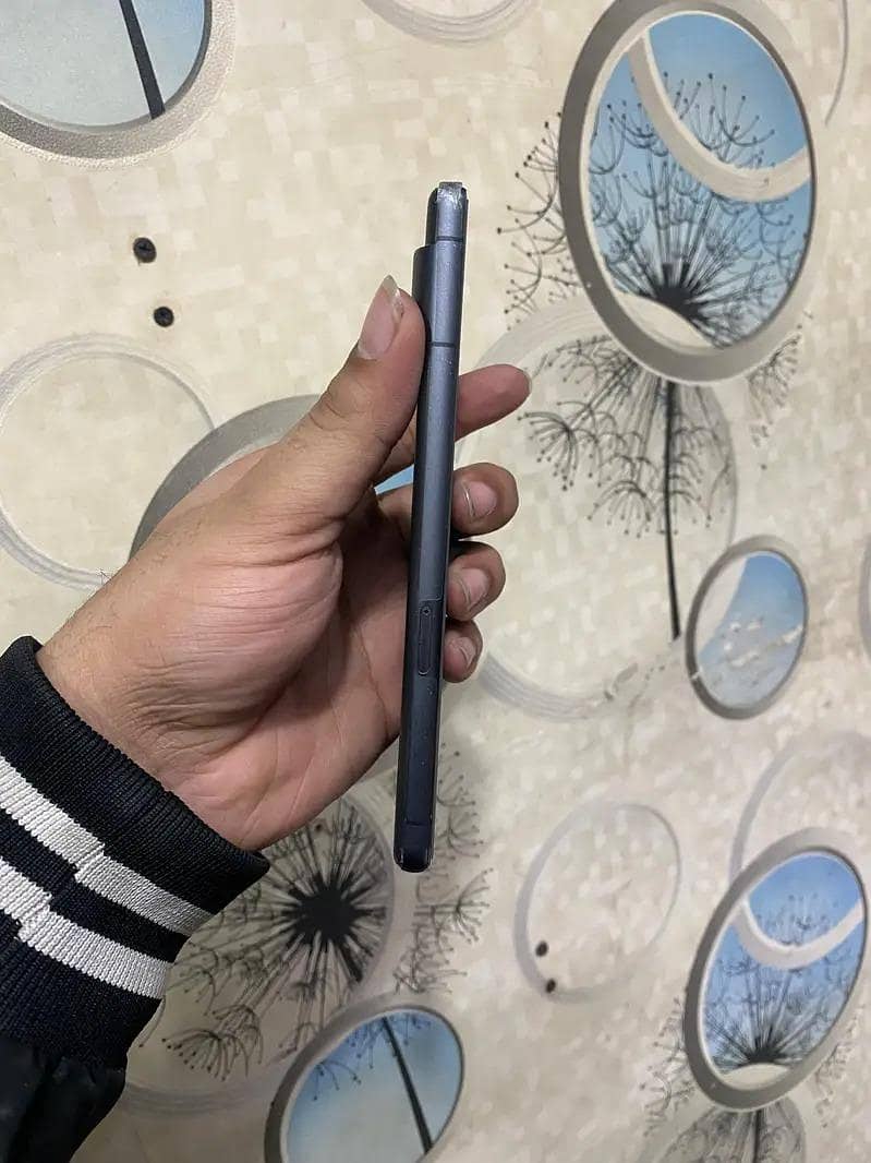 Google Pixel 7 4