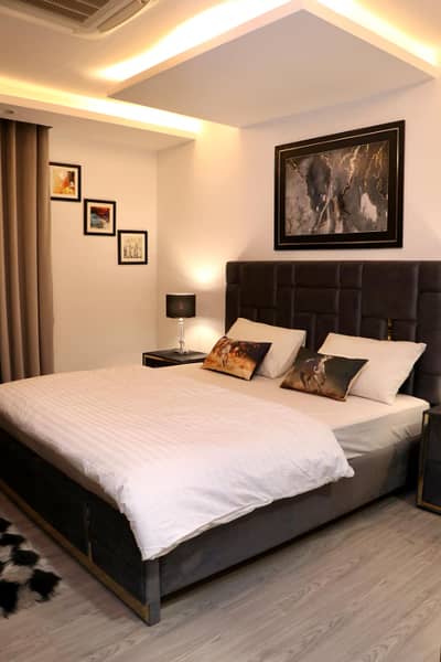 1 Bedroom Luxury Furnished Apartment is Available for Rent in Bahria Town Lahore