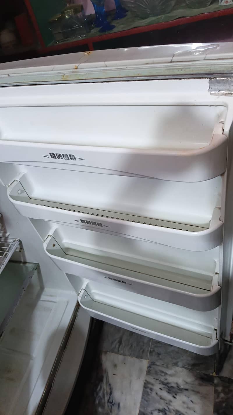 refrigerator 1