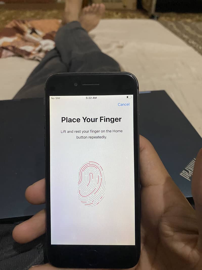 Apple iPhone 8 0