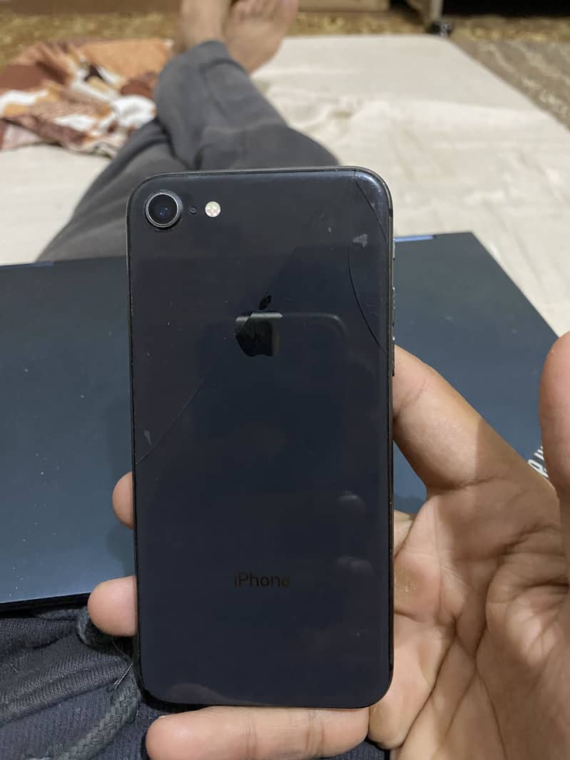 Apple iPhone 8 2