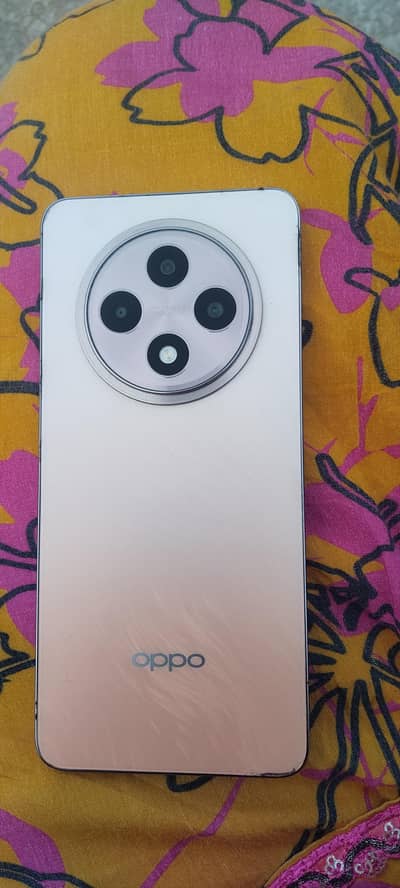 OPPO Reno12