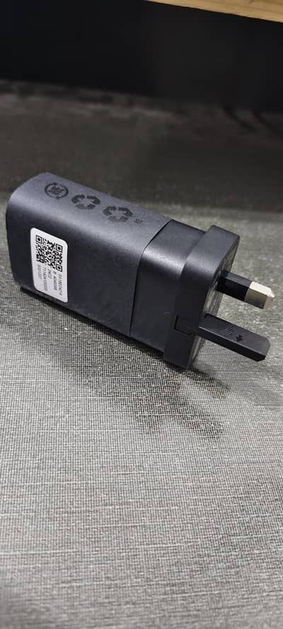 Motorola Original 33w Charger