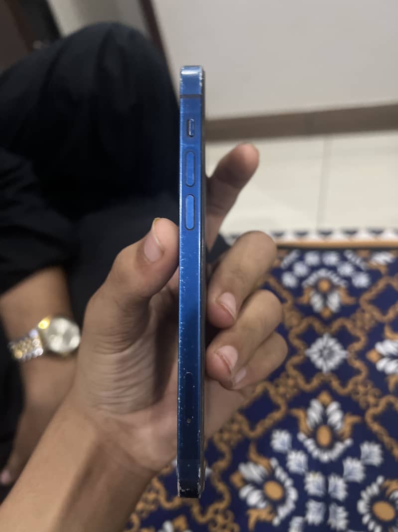 Apple iPhone 12 mini 2